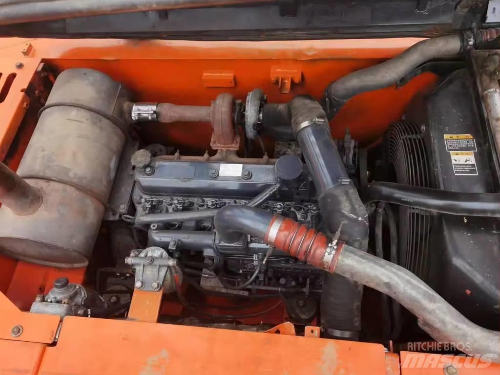 Doosan DX 225 LC Paletli ekskavatörler