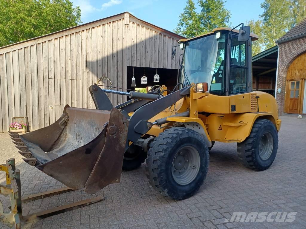 Volvo L 30 B Tekerlekli yükleyiciler