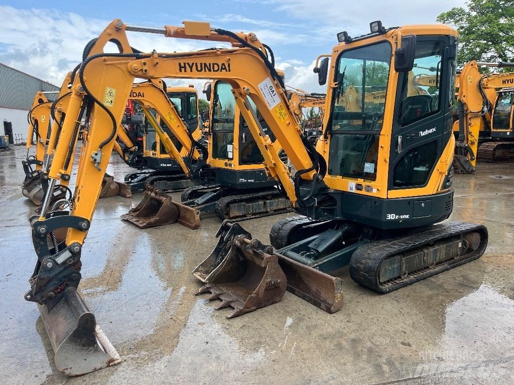 Hyundai R30 Z-9AK Mini ekskavatörler, 7 tona dek