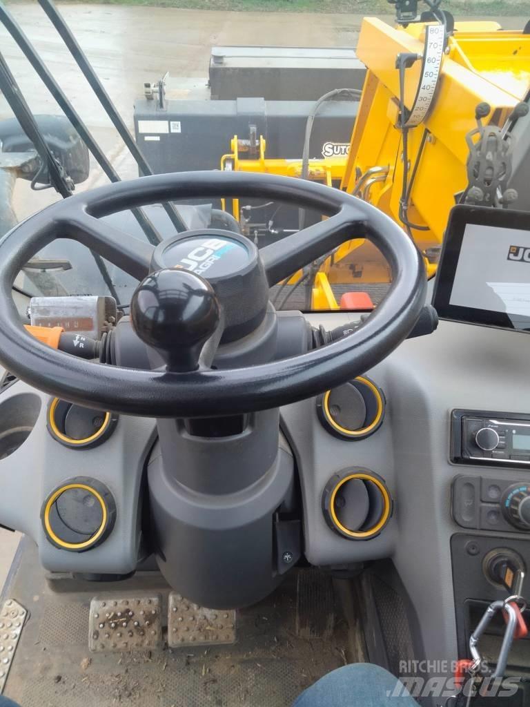 JCB 542-70 Tarimsal teleskopik yükleyiciler