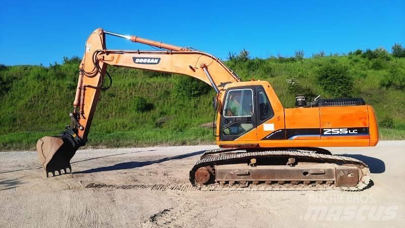 Daewoo S255 LC Paletli ekskavatörler
