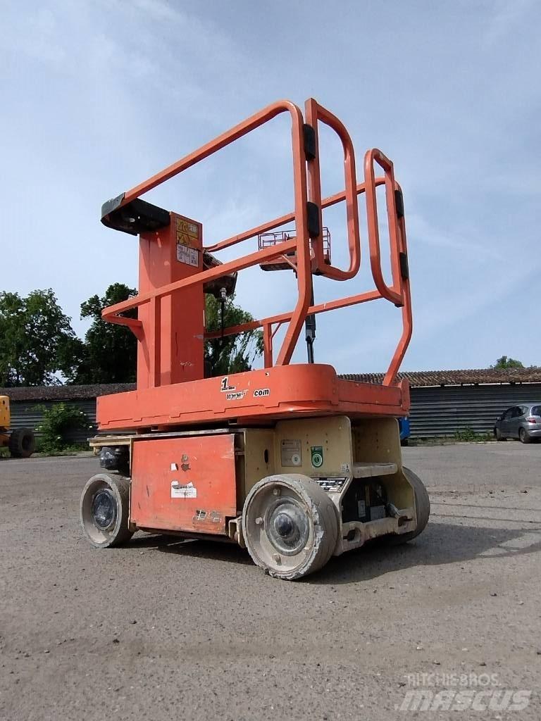 JLG 1230 ES Personel Platformları ve Cephe Asansörleri