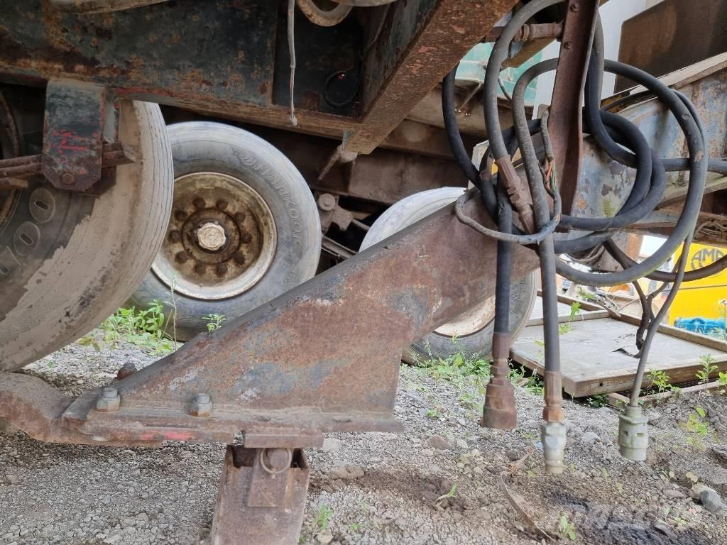 Montracon Trailer Silo tankeri