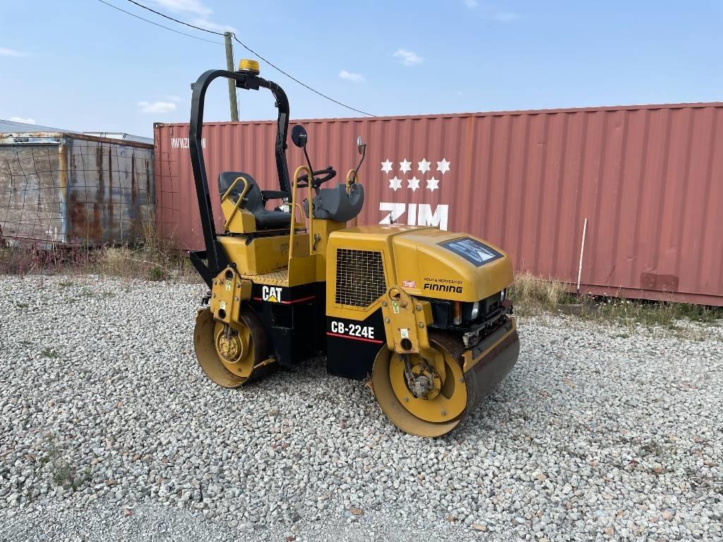 CAT CB224E Çift tamburlu silindirler