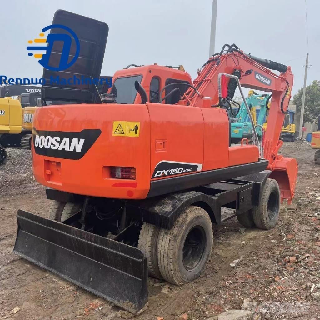 Doosan DX150W-7 Lastik tekerli ekskavatörler