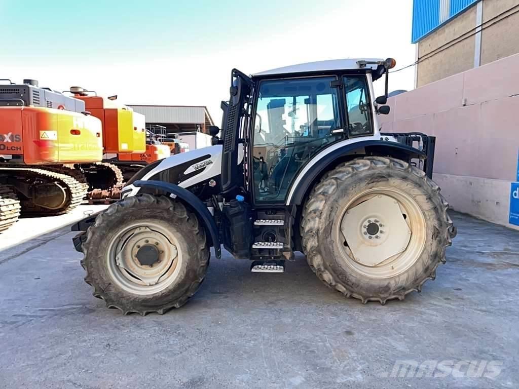 Valtra G115 Traktörler