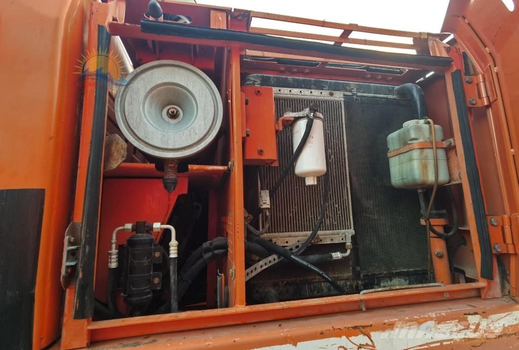 Doosan DH 150W-7 Lastik tekerli ekskavatörler