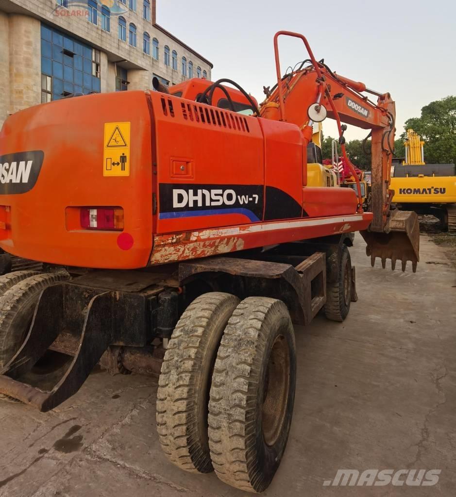 Doosan DH 150W-7 Lastik tekerli ekskavatörler