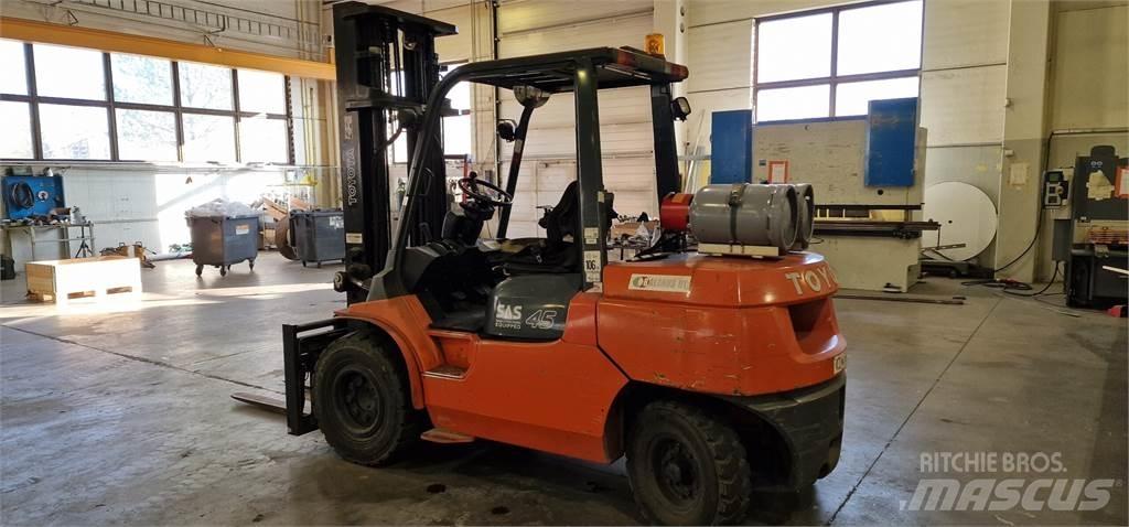 Toyota 7FG40 LPG'li forkliftler