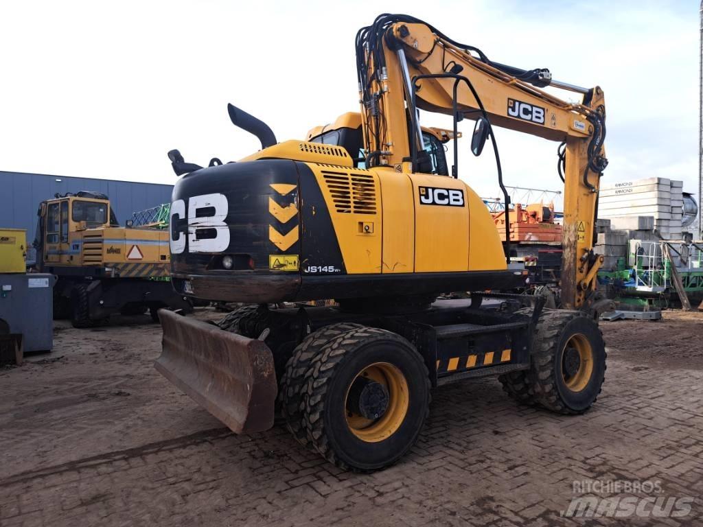 JCB JS 145 W Lastik tekerli ekskavatörler