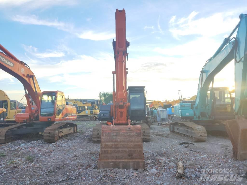 Hitachi ZX 210 Paletli ekskavatörler