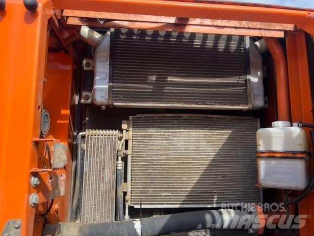 Doosan DX 225 LC Paletli ekskavatörler