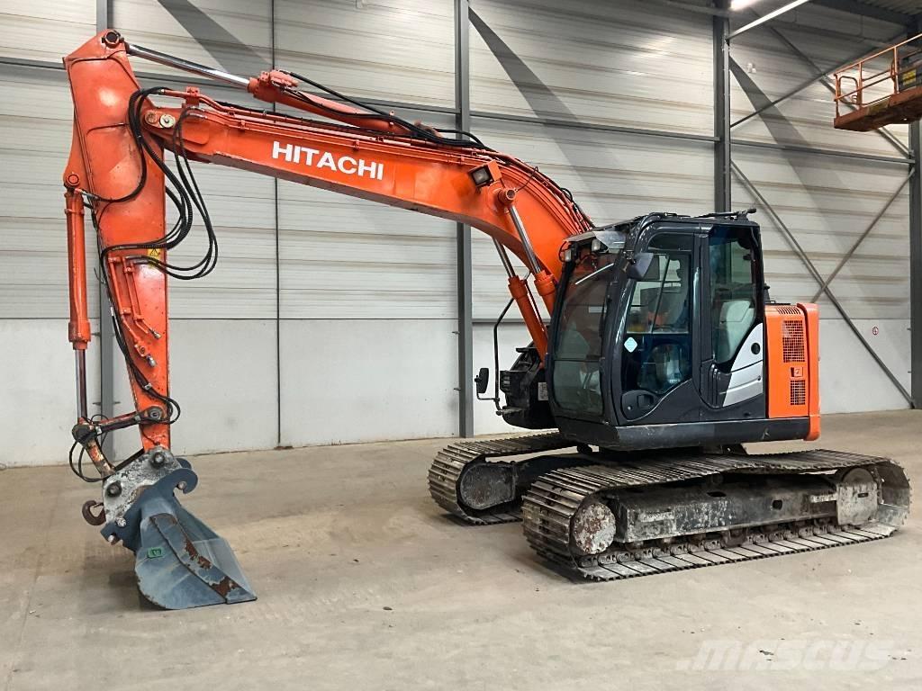 Hitachi ZX 135 US-6 Paletli ekskavatörler