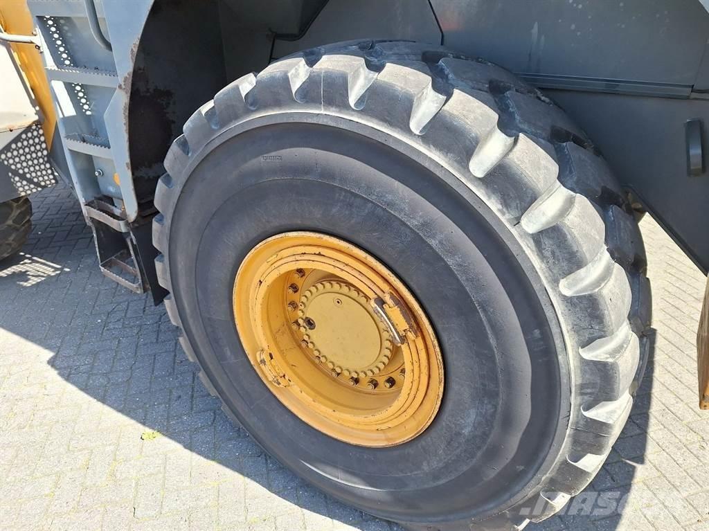 Liebherr L580 Tekerlekli yükleyiciler