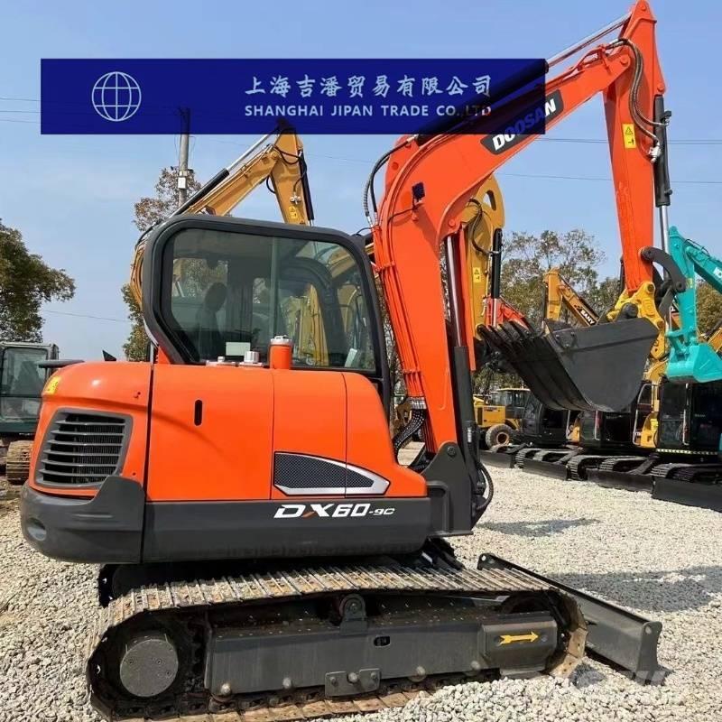 Doosan DX 60-9C Mini ekskavatörler, 7 tona dek
