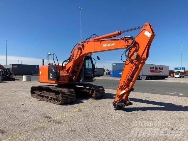 Hitachi ZX225USRLC Paletli ekskavatörler