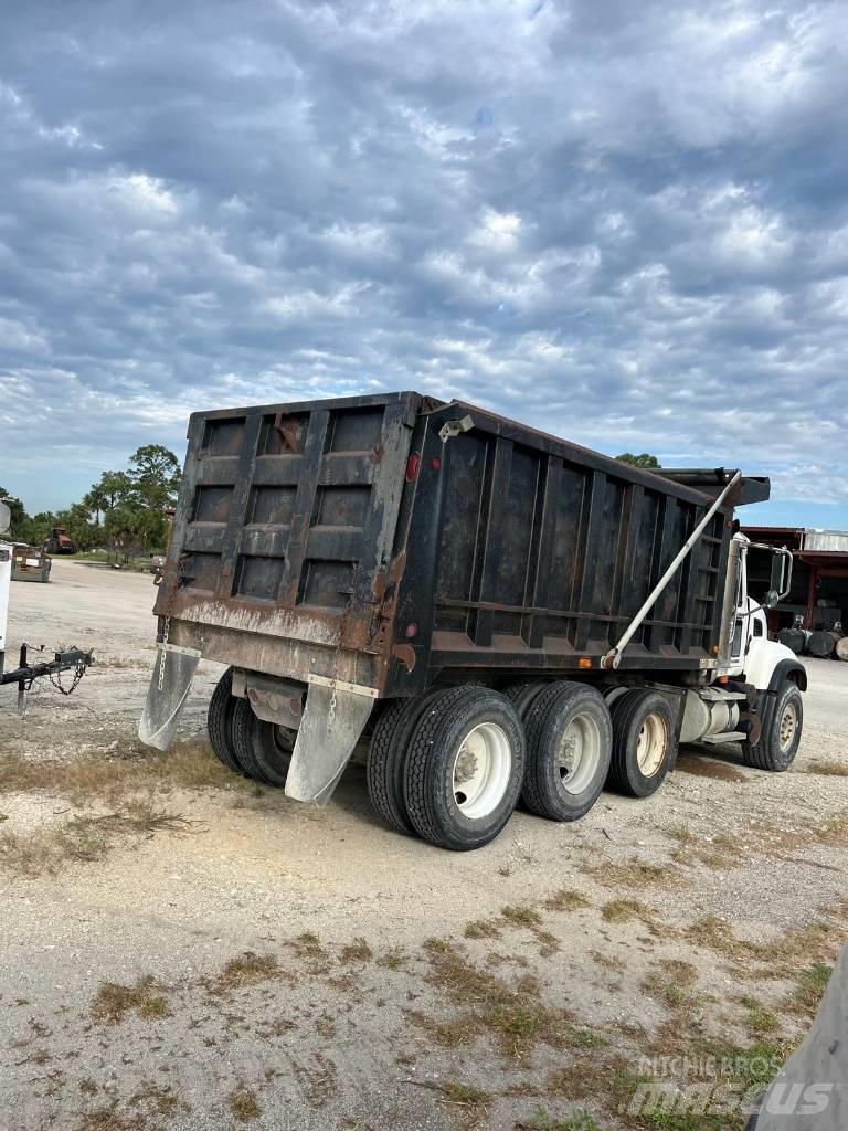 Mack Granite Damperli kamyonlar