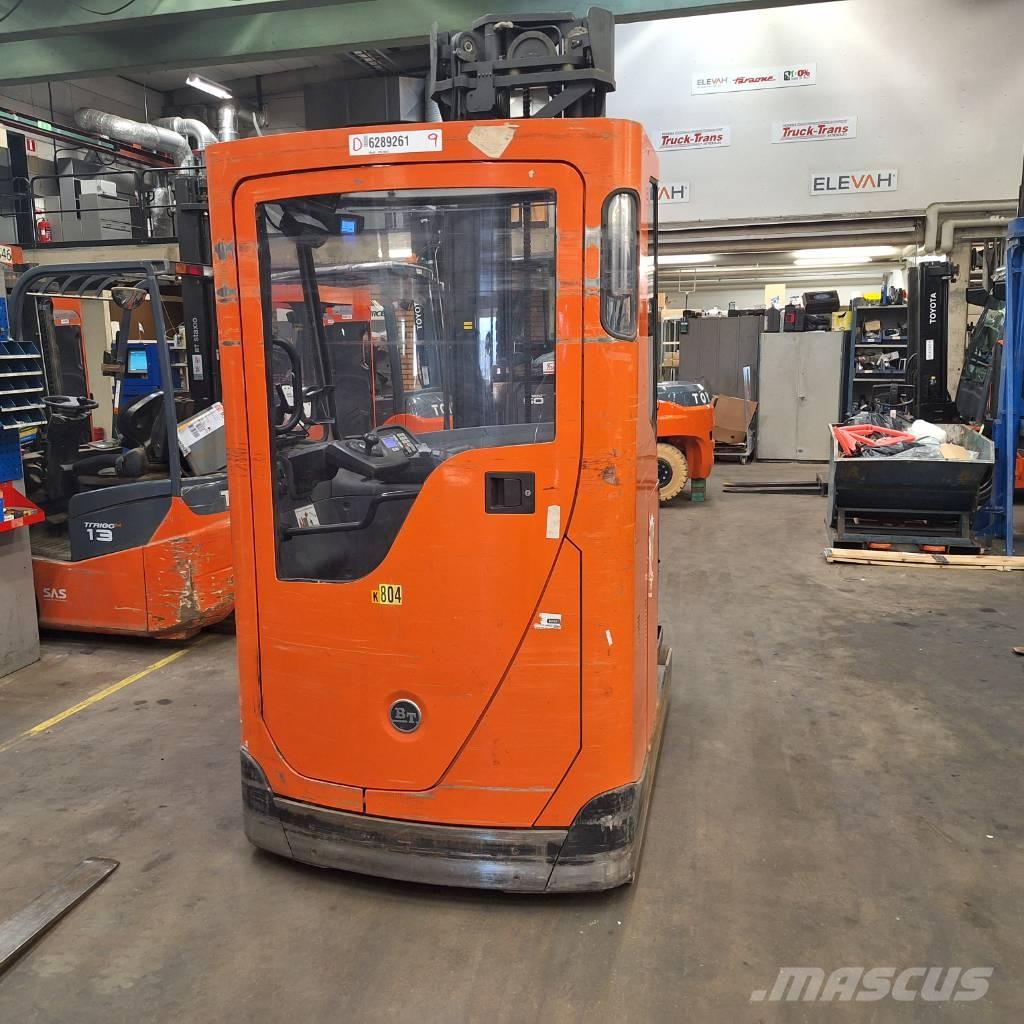 Toyota RRE160CC Reach truck - depo içi istif araçları