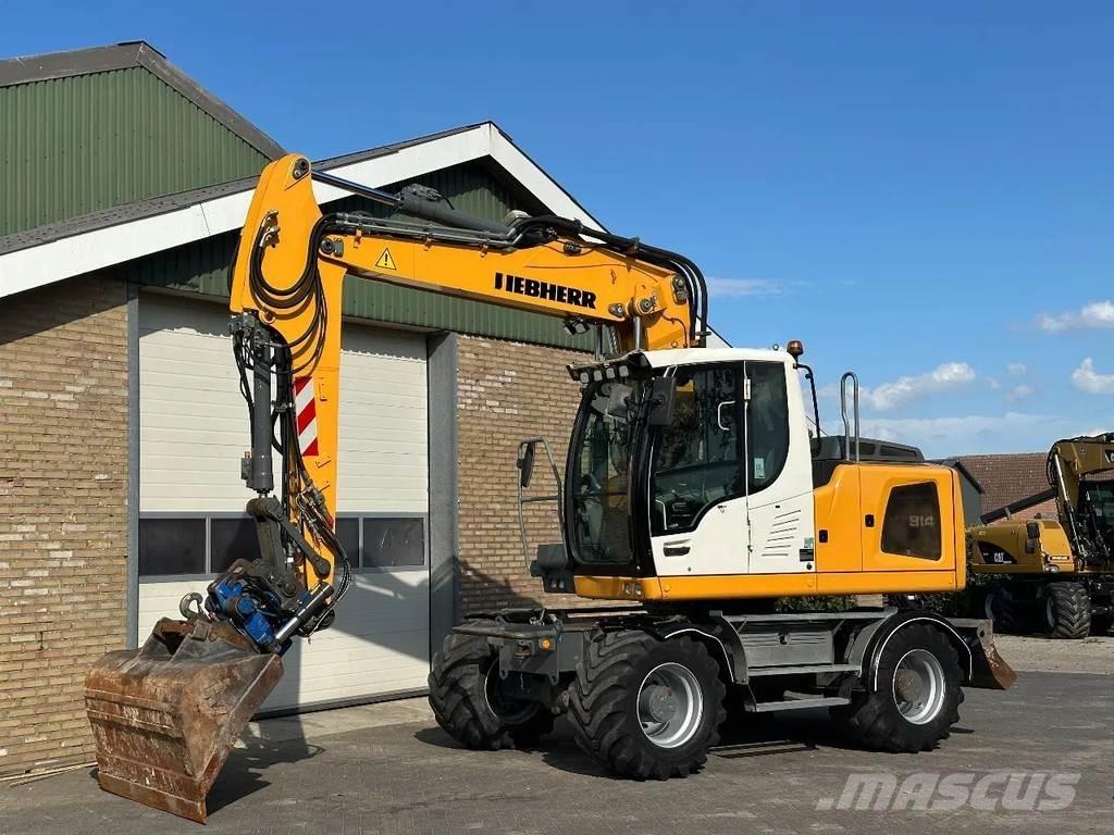 Liebherr A914 Lastik tekerli ekskavatörler