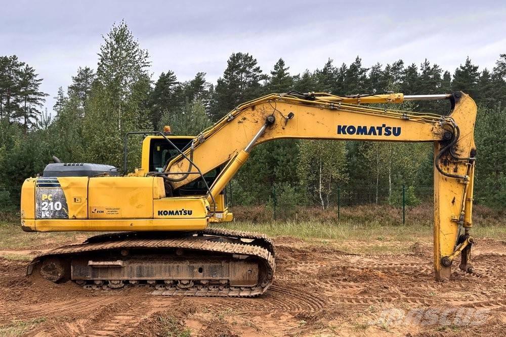 Komatsu PC 210 LC Paletli ekskavatörler