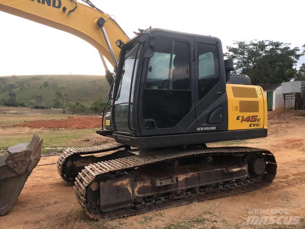New Holland E 145 Paletli ekskavatörler