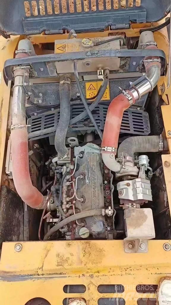 XCMG XE 135 E Paletli ekskavatörler