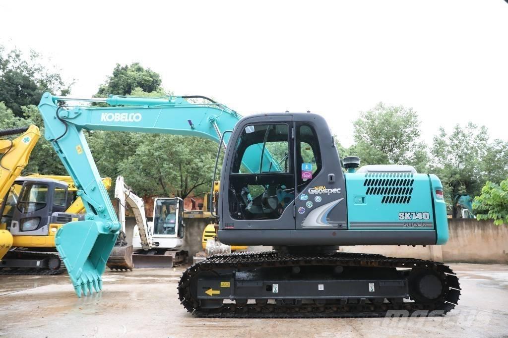 Kobelco SK 140 Paletli ekskavatörler