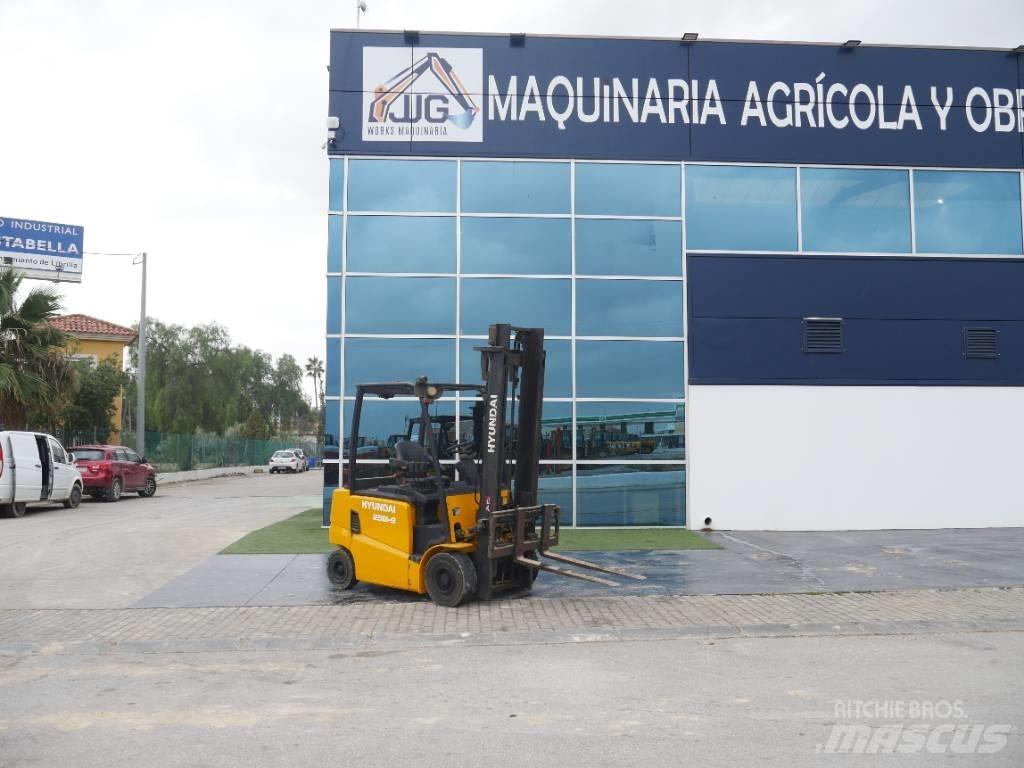 Hyundai 25 BH-9 Elektrikli forkliftler
