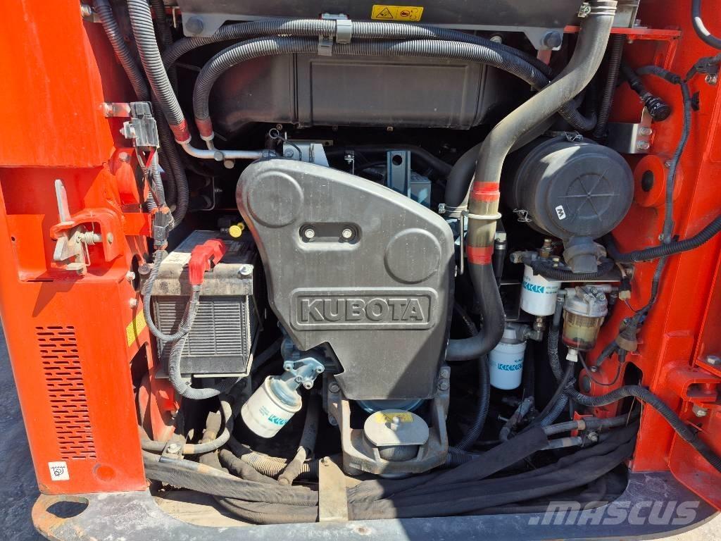 Kubota SSV 65 Skid steer loderler