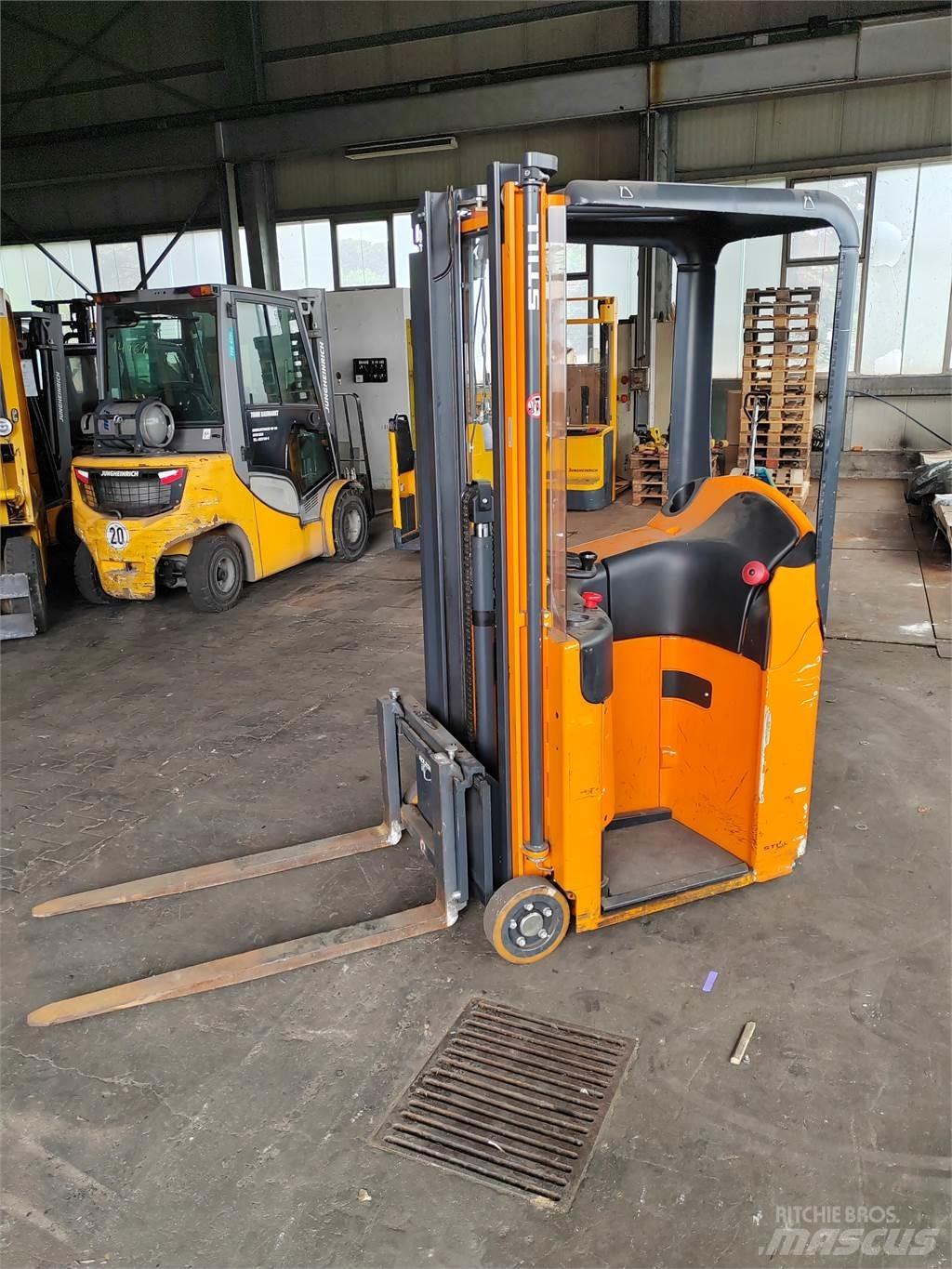 Still ESM10 Düsük seviye platformu
