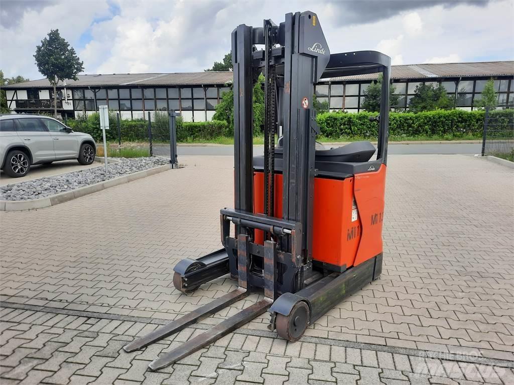 Linde R14 Reach truck - depo içi istif araçları