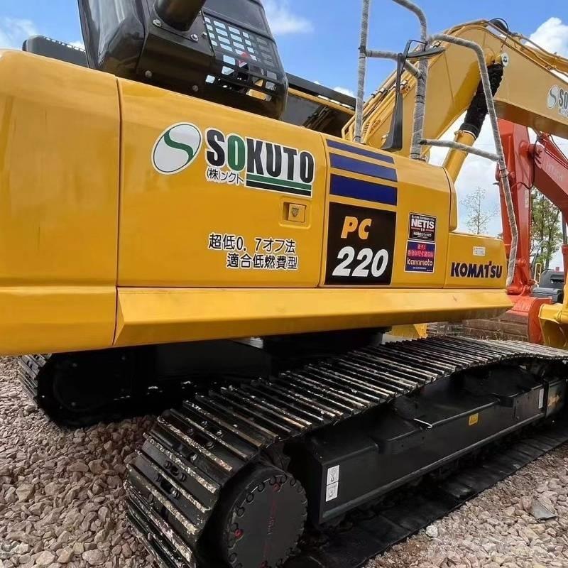 Komatsu PC 220 Paletli ekskavatörler