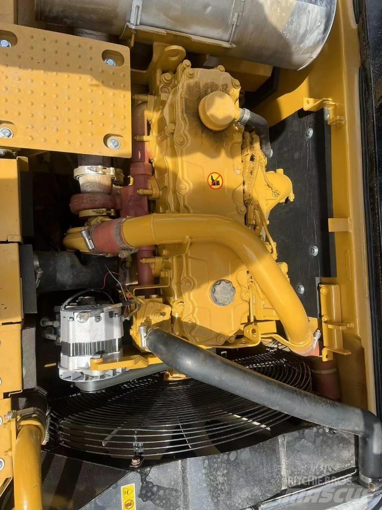 CAT 325d Paletli ekskavatörler