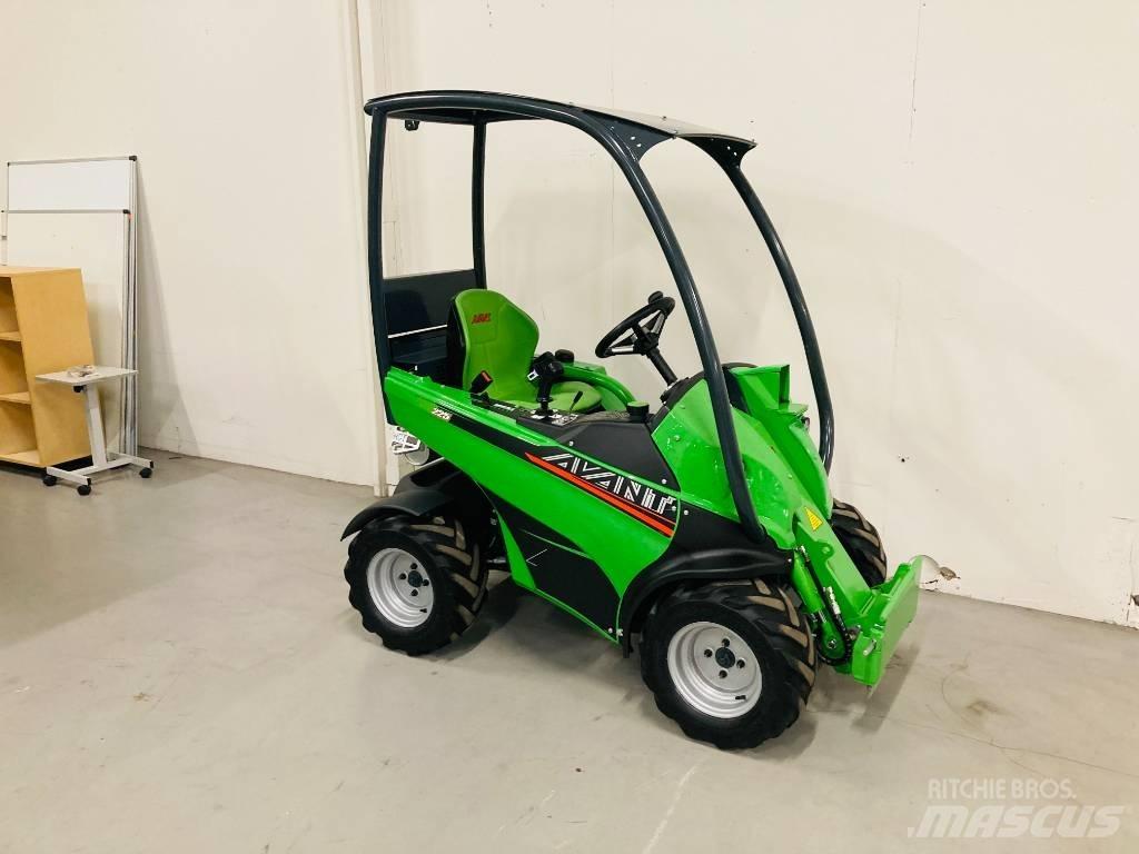 Avant 225 Mini yükleyiciler