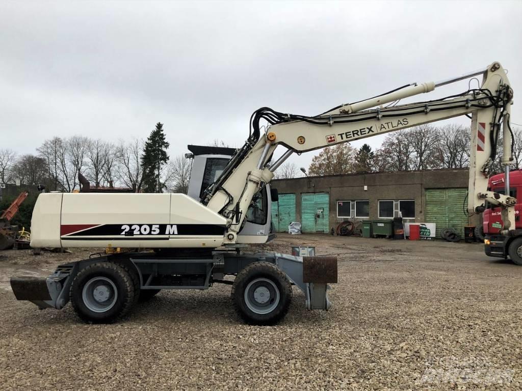 Terex 2205M Lastik tekerli ekskavatörler