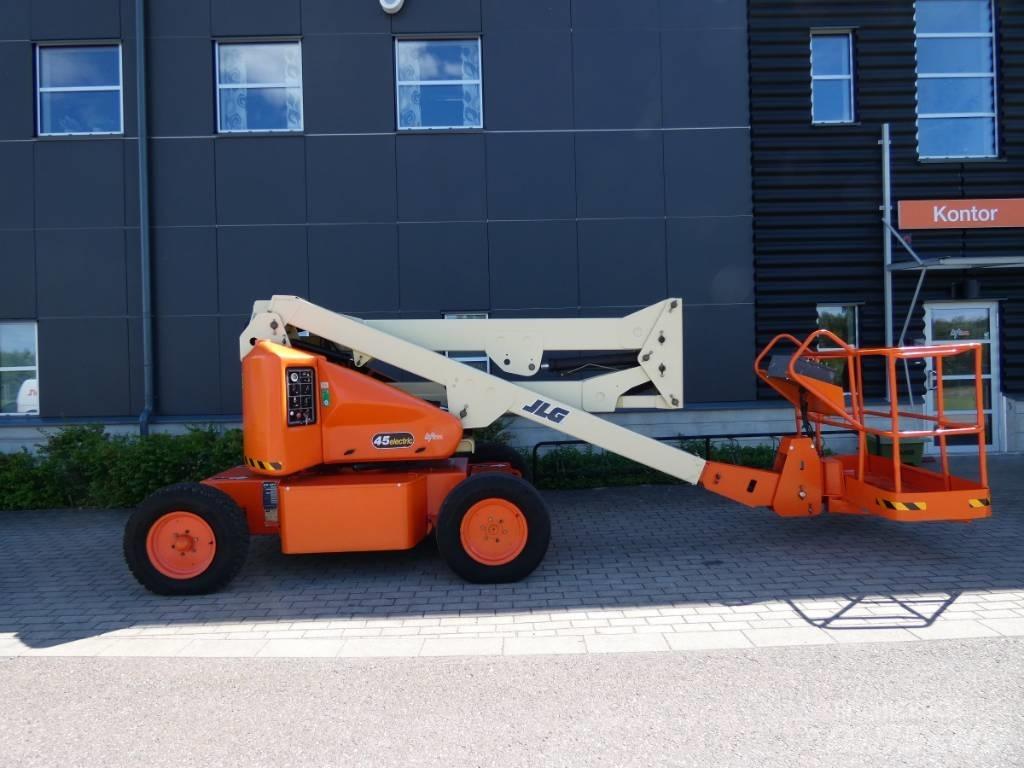 JLG E 45E  Bomlift Körüklü personel platformları
