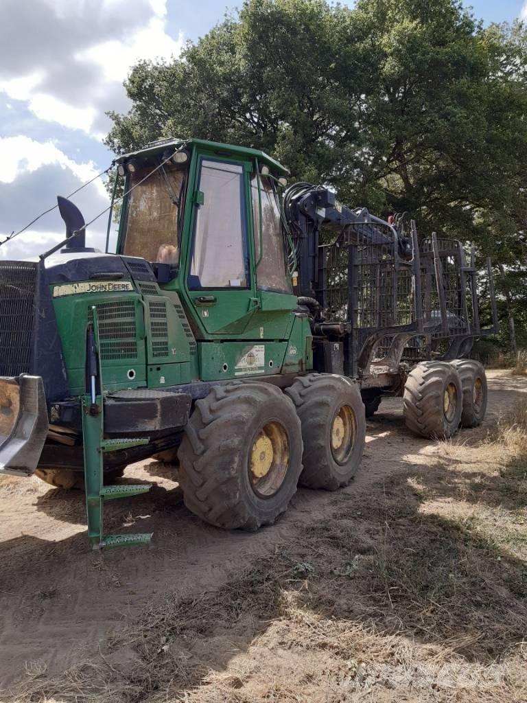 John Deere 1210 G Tomruk yükleyici traktörler