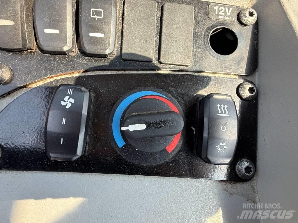 CAT 908 Tekerlekli yükleyiciler