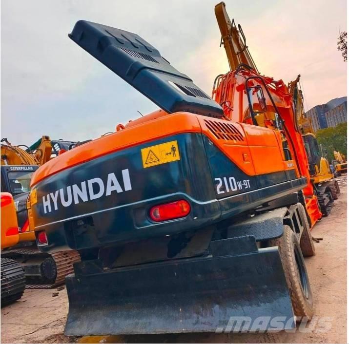 Hyundai 210W-9 Lastik tekerli ekskavatörler