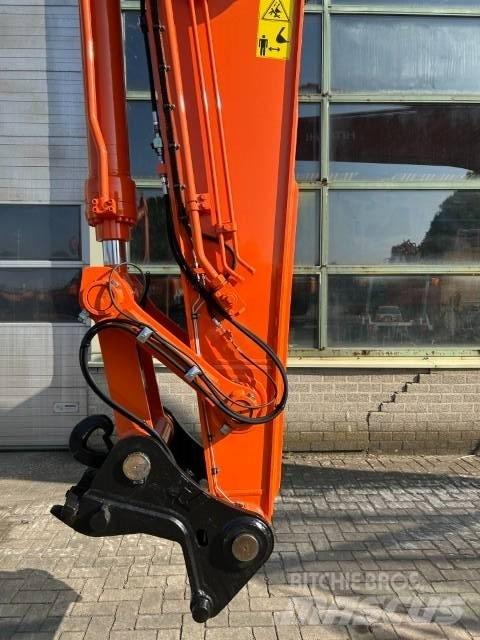 Hitachi ZX 290LCN-5B Paletli ekskavatörler