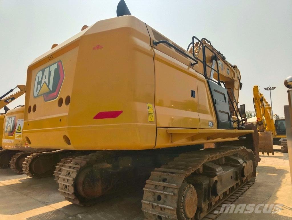 CAT 374 Paletli ekskavatörler