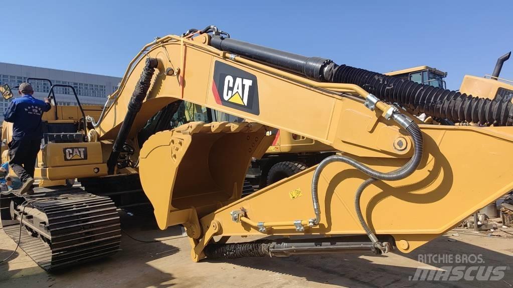 CAT 2018 CAT 320 Lastik tekerli ekskavatörler