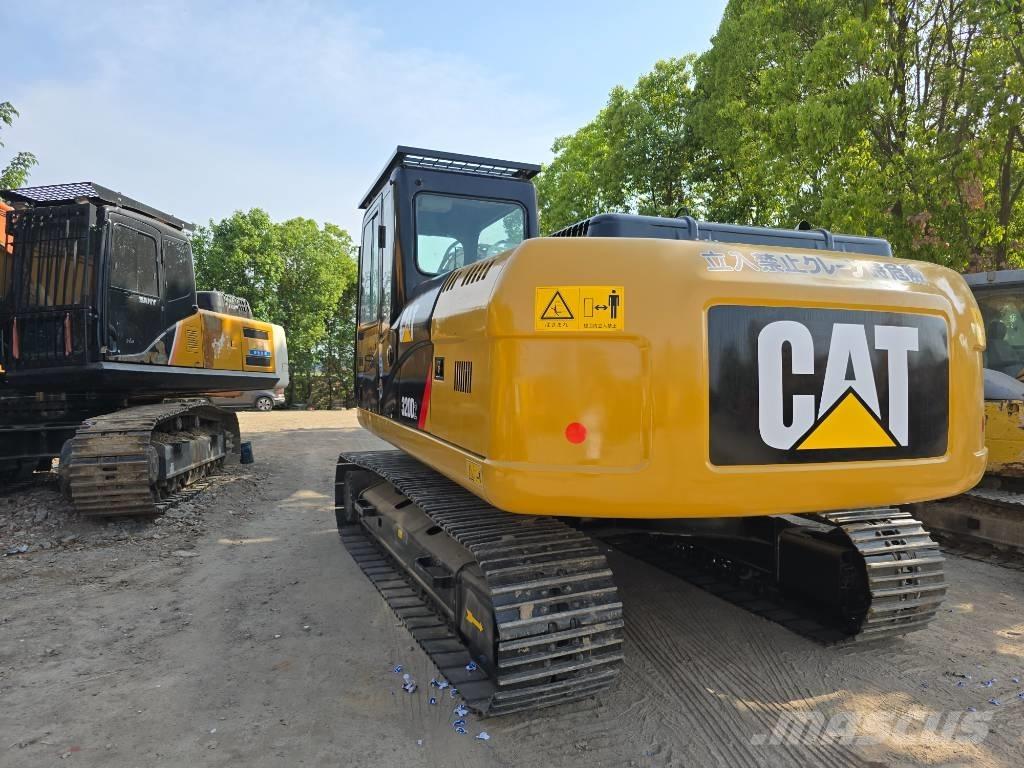 CAT 320D2 Paletli ekskavatörler