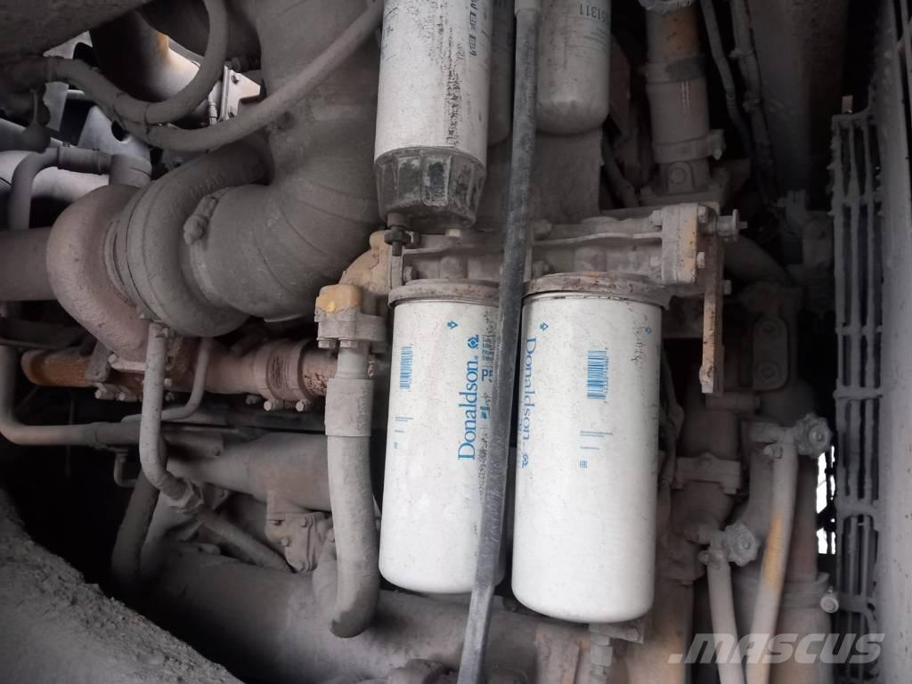 CAT 775 D Yol disi kaya kamyonu