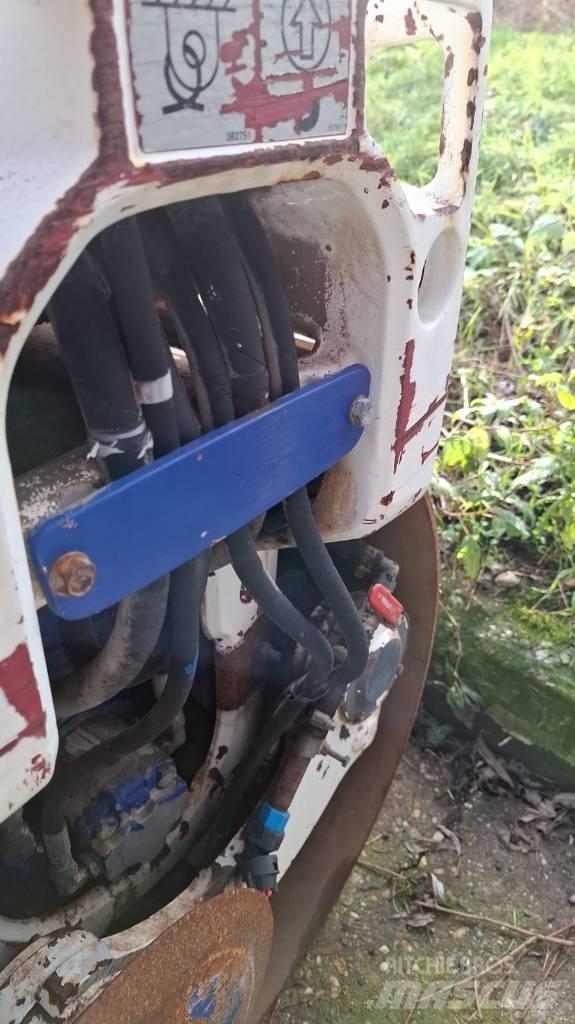 Dynapac CC1200 VI Çift tamburlu silindirler