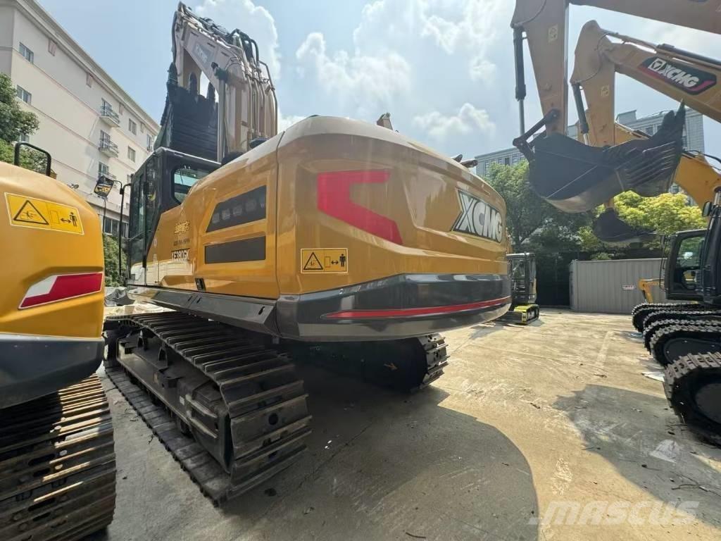 XCMG XE 300 GK Paletli ekskavatörler