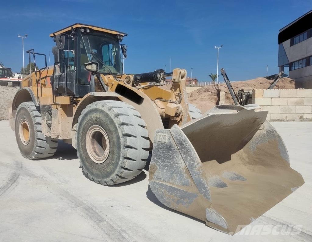 CAT 966 M Tekerlekli yükleyiciler