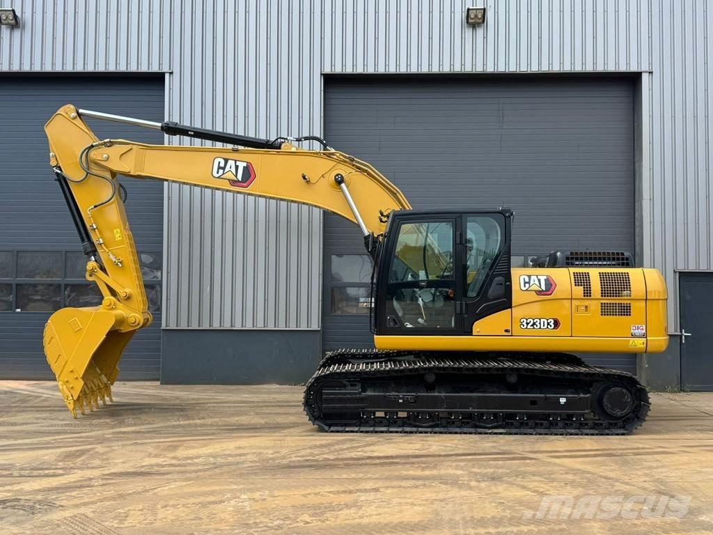 CAT 323D3 Paletli ekskavatörler