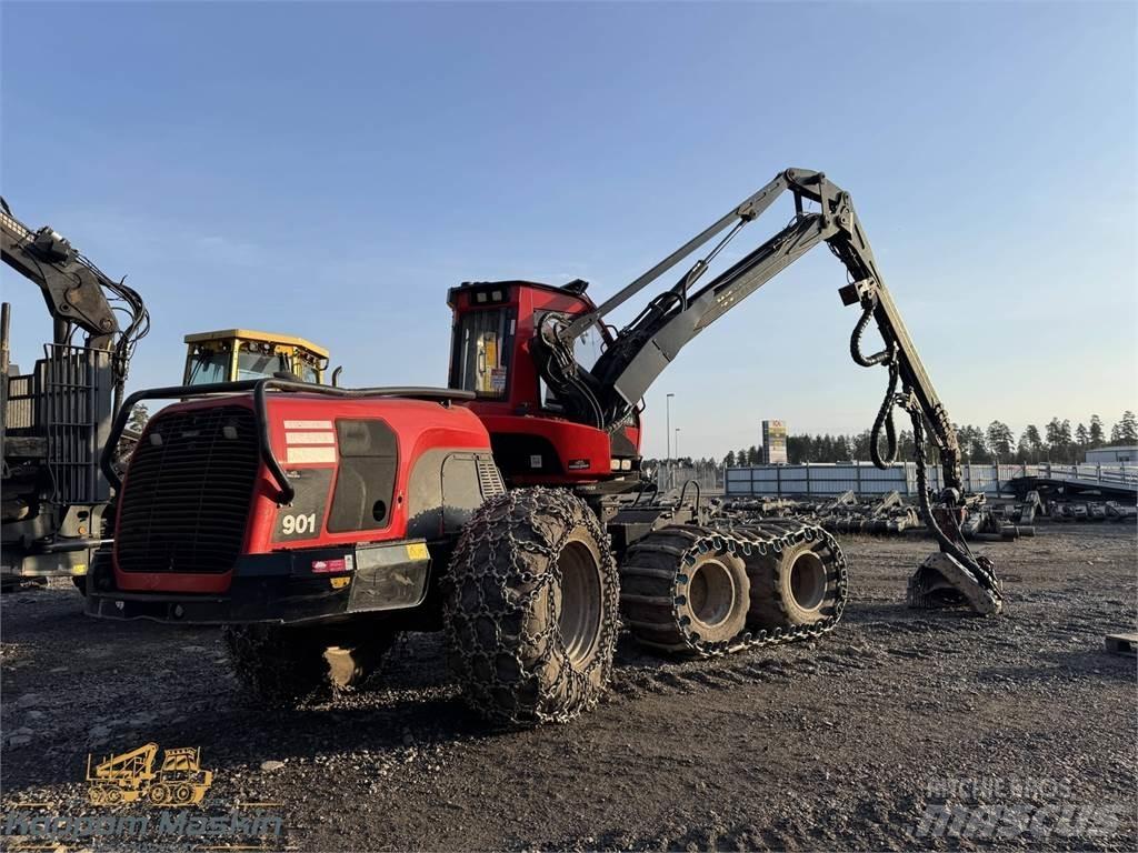 Komatsu 901 Biçerdöverler