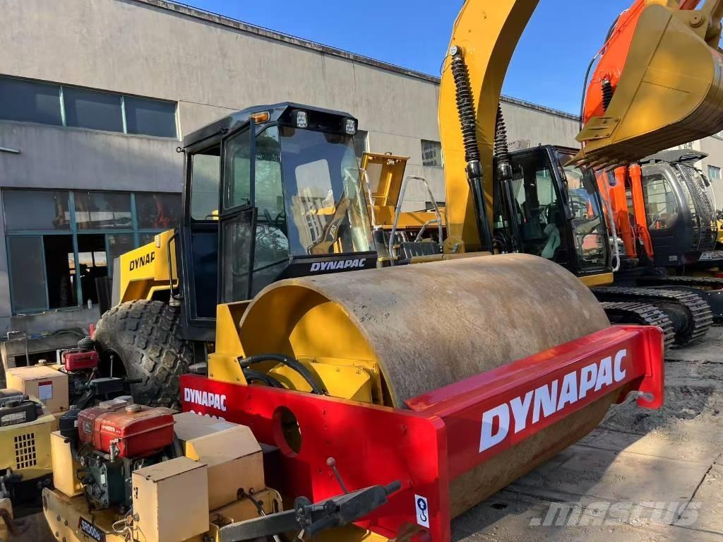 Dynapac CA 30 D Tek tamburlu silindirler